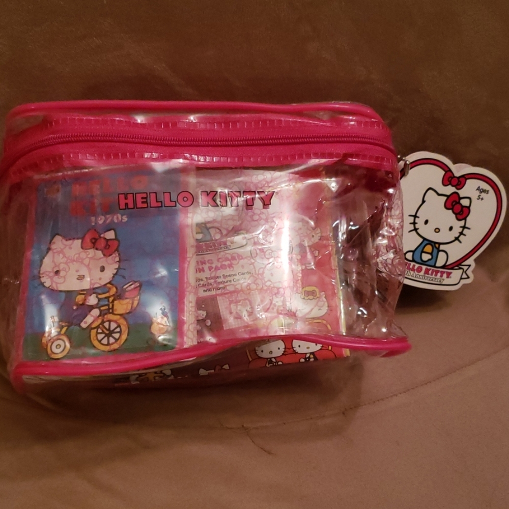 Hello Kitty Carry All Case